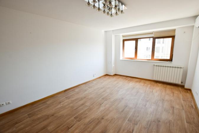 Bulevardul Unirii Fantani Spatiu birouri 4 camere 100mp