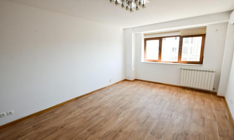 Bulevardul Unirii Fantani Spatiu birouri 4 camere 100mp