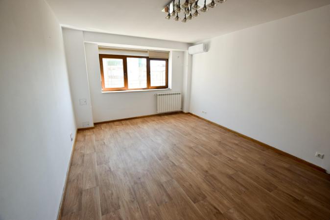 Bulevardul Unirii Fantani Spatiu birouri 4 camere 100mp