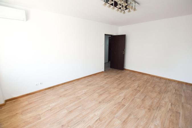 Bulevardul Unirii Fantani Spatiu birouri 4 camere 100mp