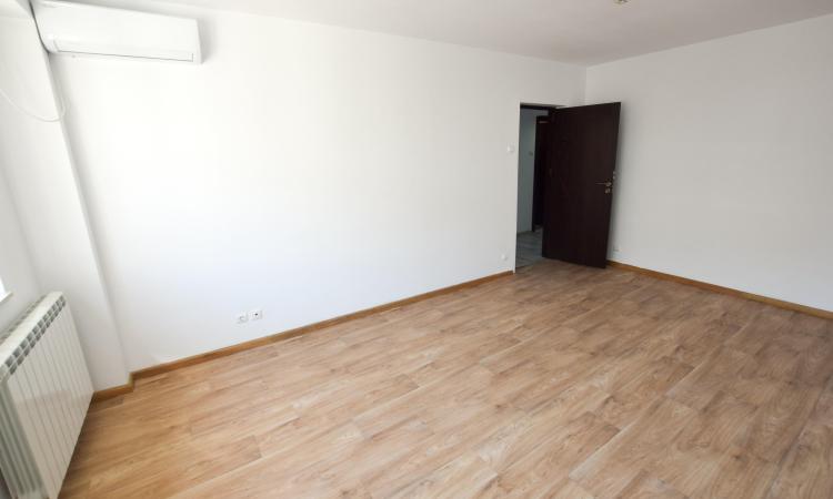 Bulevardul Unirii Fantani Spatiu birouri 4 camere 100mp