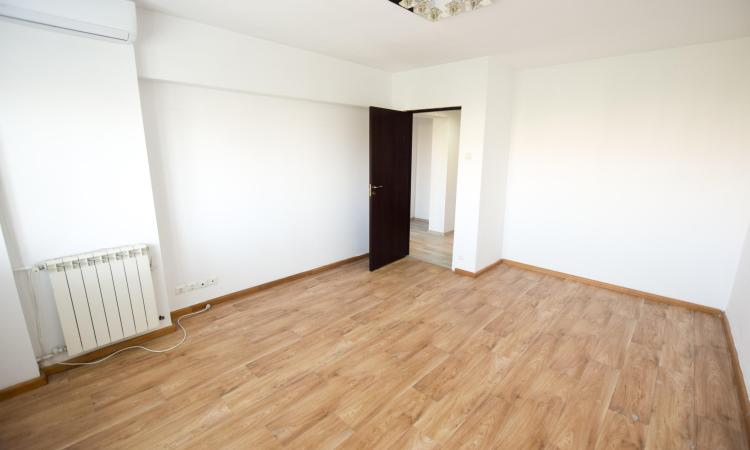 Bulevardul Unirii Fantani Spatiu birouri 4 camere 100mp