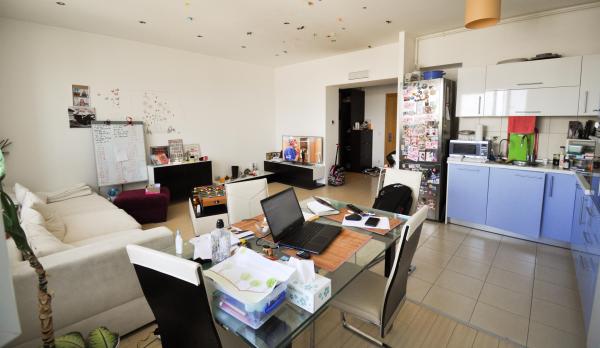 Apartament 3 camere - 84 mp -  Rin Grand Hotel - view larg catre exterior
