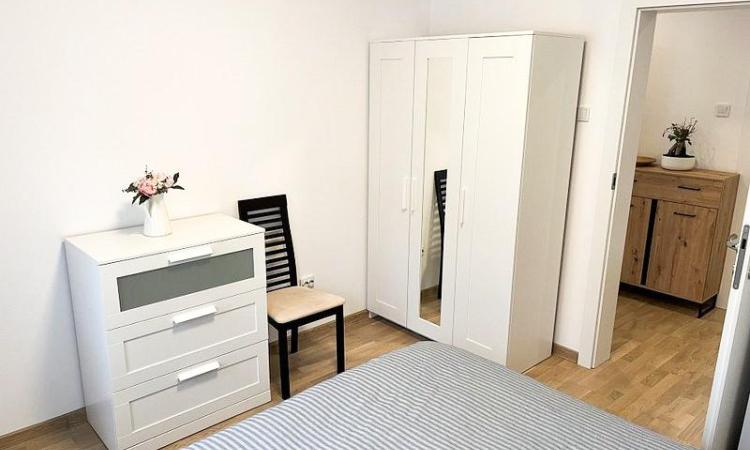 Unirii Coposu Calea Calarasi Apart 2 camere Bloc Nou Centrala