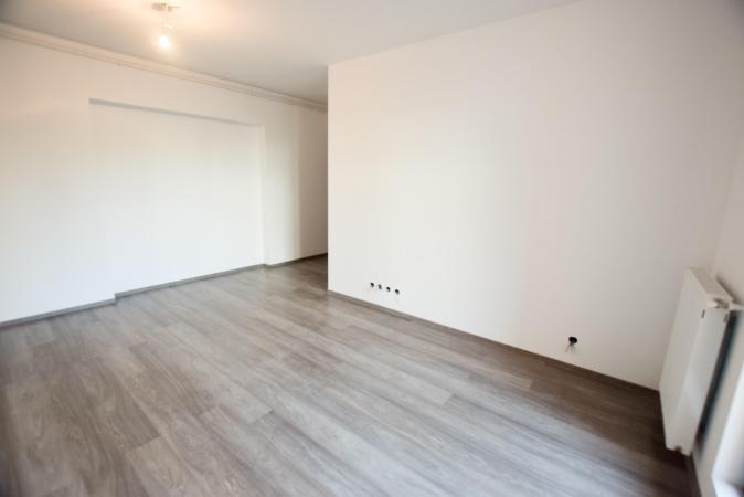 Muncii Calea Calarasi Delea Apart doua Camere Bloc Nou Centrala