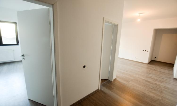 Muncii Calea Calarasi Delea Apart doua Camere Bloc Nou Centrala