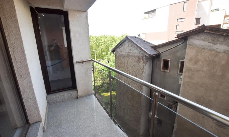 Muncii Calea Calarasi Delea Apart doua Camere Bloc Nou Centrala
