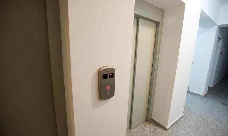 Muncii Calea Calarasi Delea Apart doua Camere Bloc Nou Centrala
