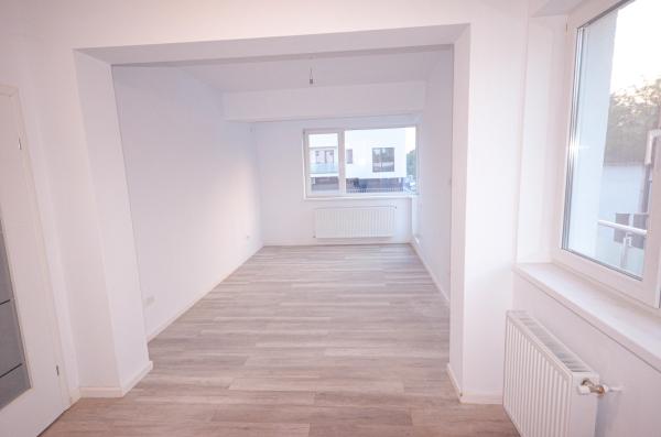 2 camere lac Straulesti parter cu curte proprie