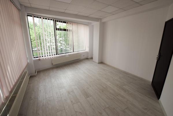 Timpuri Noi Nerva Traian Spatiu birouri in Vila Noua 120mp Centrala
