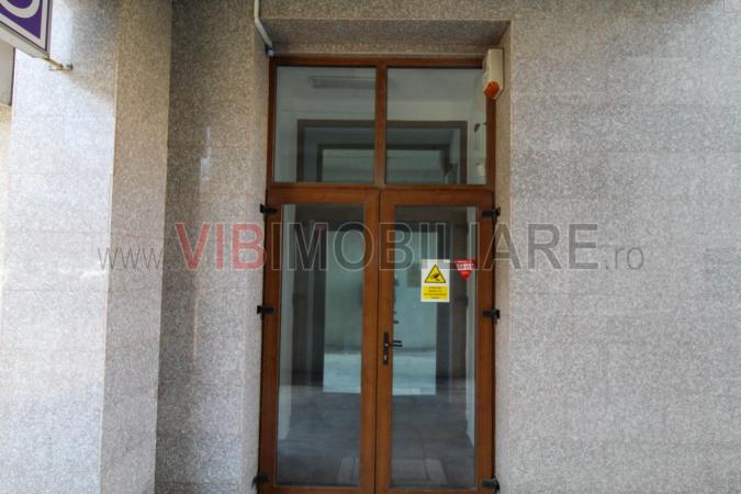 Eroilor Stirbei Berzei Spatiu birouri/comercial Doua camere
