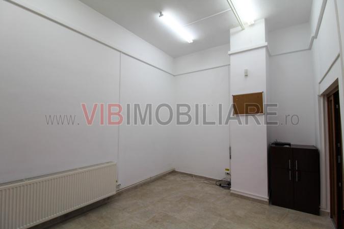 Eroilor Stirbei Berzei Spatiu birouri/comercial Doua camere