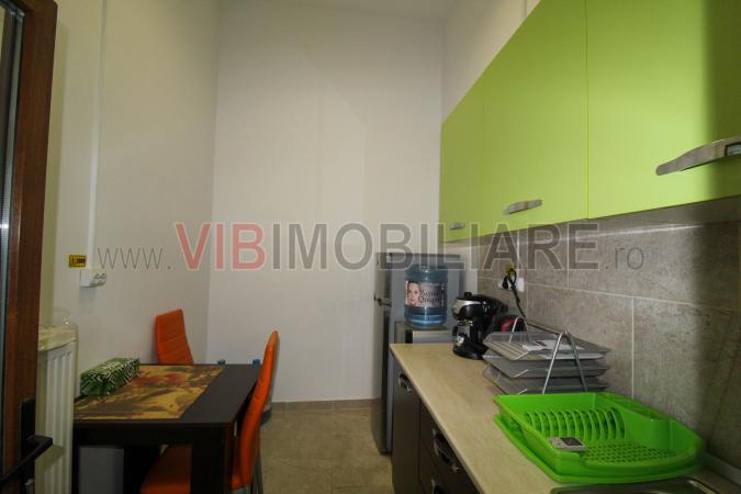 Eroilor Stirbei Berzei Spatiu birouri/comercial Doua camere