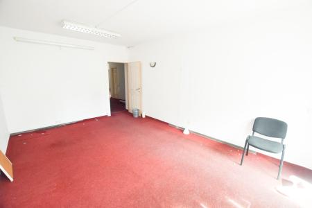 Unirii Regina Maria Spatiu birouri 100mp Trei camere Centrala