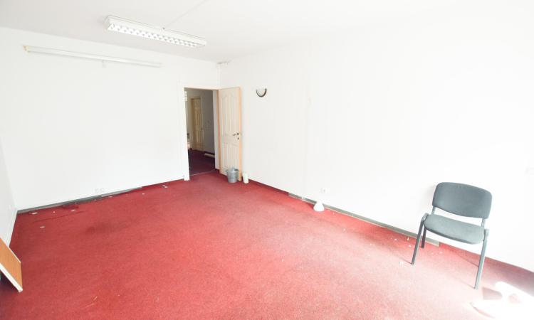 Unirii Regina Maria Spatiu birouri 100mp Trei camere Centrala