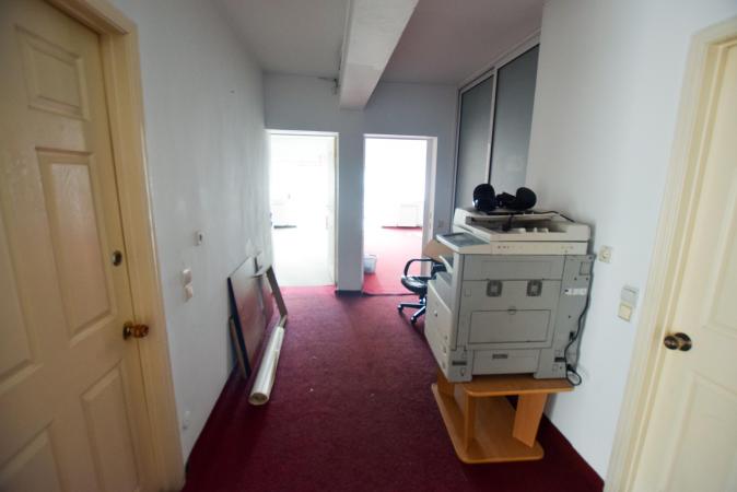 Unirii Regina Maria Spatiu birouri 100mp Trei camere  Centrala