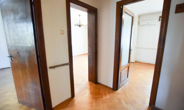 Decebal Rond Baba Novac Vila D+P+1+M 230mp Curte Centrala