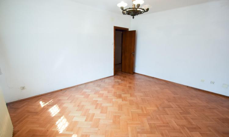 Decebal Rond Baba Novac Vila D+P+1+M 230mp Curte Centrala