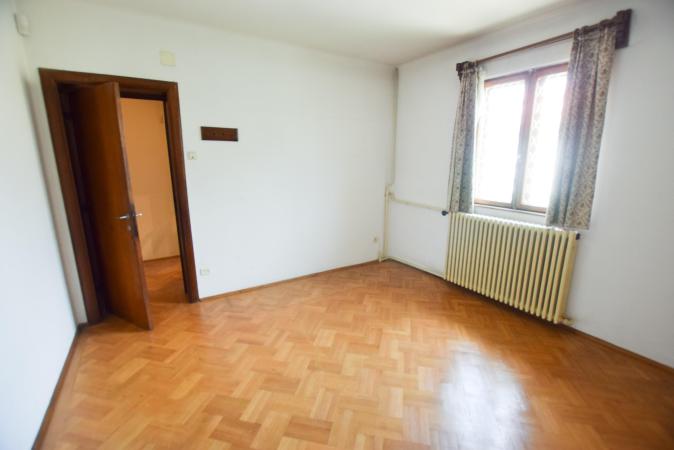 Decebal Rond Baba Novac Vila D+P+1+M 230mp Curte Centrala