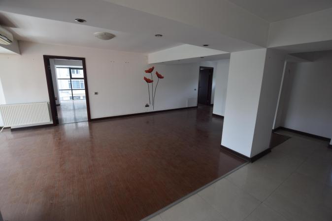 Bd Unirii Rond Alba Iulia Spatiu birouri 3 camere 110mp