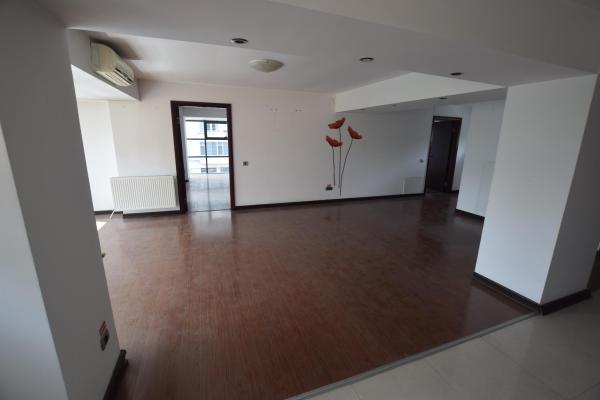 Bd Unirii Rond Alba Iulia Spatiu birouri 3 camere 110mp
