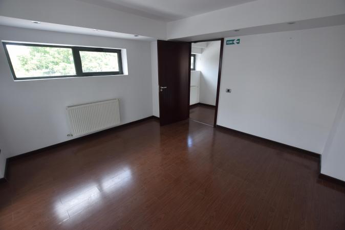 Bd Unirii Rond Alba Iulia Spatiu birouri 3 camere 110mp