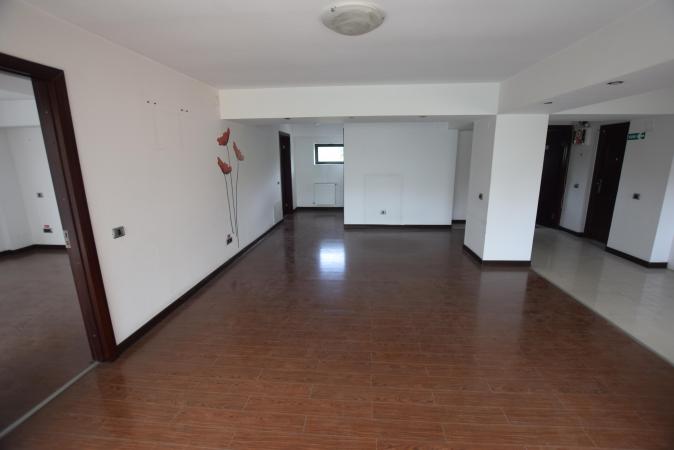 Bd Unirii Rond Alba Iulia Spatiu birouri 3 camere 110mp