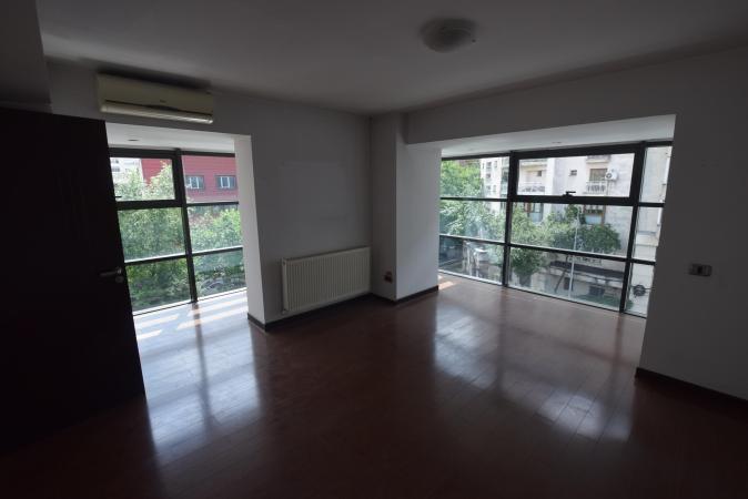 Bd Unirii Rond Alba Iulia Spatiu birouri 3 camere 110mp