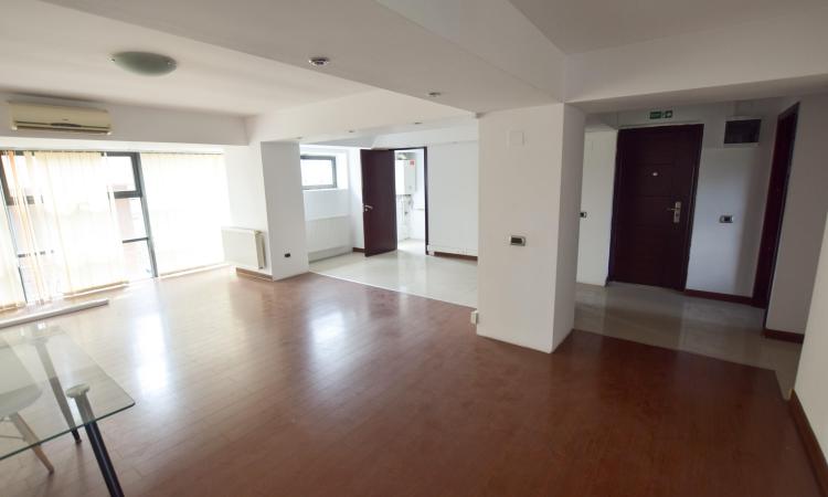 Bd Unirii Rond Alba Iulia Spatiu birouri 3 cam 110mp