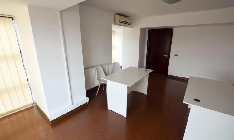 Bd Unirii Rond Alba Iulia Spatiu birouri 3 cam 110mp