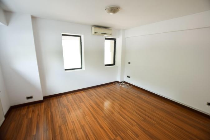 Rond Alba Iulia Bd Unirii Spatiu birouri 3 camere 100mp