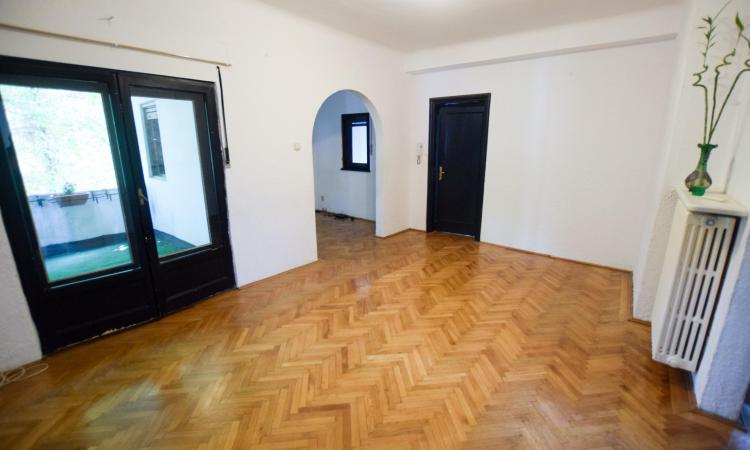 Piata Romana Dacia Eminescu Spatiu birouri 3 camere 100mp