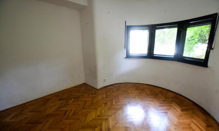 Piata Romana Dacia Eminescu Spatiu birouri 3 camere 100mp