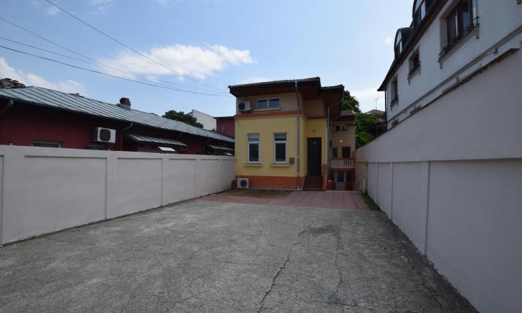 Tineretului Timpuri Noi Sincai Sp Birouri/Comercial in Vila D+P+M 160mp