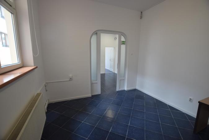 Tineretului Timpuri Noi Sincai Sp Birouri/Comercial in Vila D+P+M 160mp
