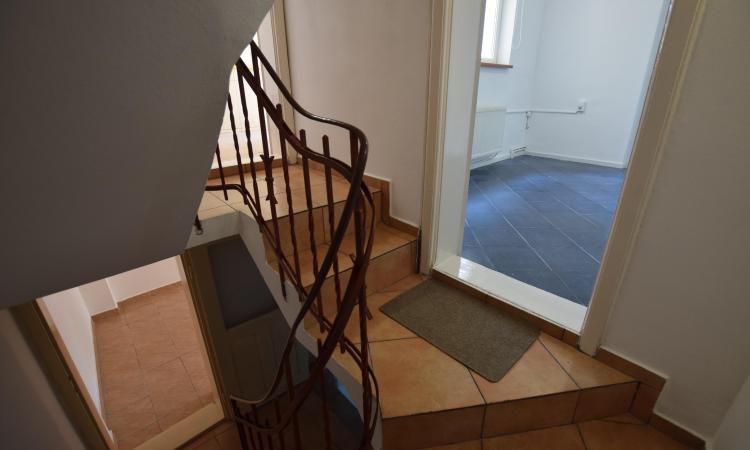 Tineretului Timpuri Noi Sincai Sp Birouri/Comercial in Vila D+P+M 160mp