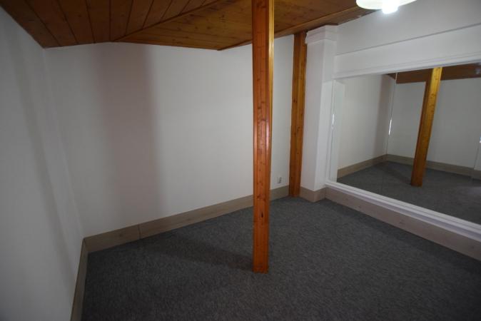 Tineretului Timpuri Noi Sincai Sp Birouri/Comercial in Vila D+P+M 160mp