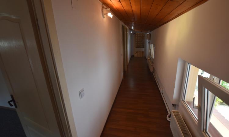 Tineretului Timpuri Noi Sincai Sp Birouri/Comercial in Vila D+P+M 160mp