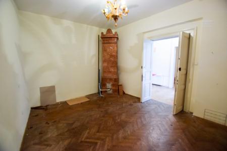 Romana Lascar Catariu Victoriei Spatiu comercial birouri Vila P+1 160mp