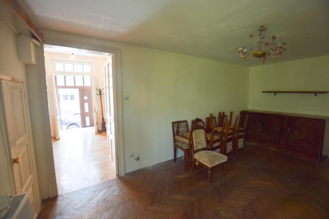 Romana Lascar Catariu Victoriei Spatiu comercial birouri Vila P+1 160mp