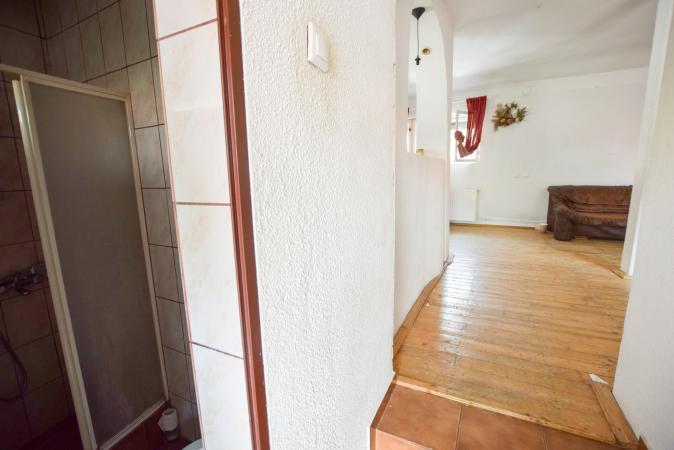 Romana Lascar Catariu Victoriei Spatiu comercial birouri Vila P+1 160mp