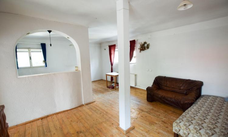 Romana Lascar Catariu Victoriei Spatiu comercial birouri Vila P+1 160mp
