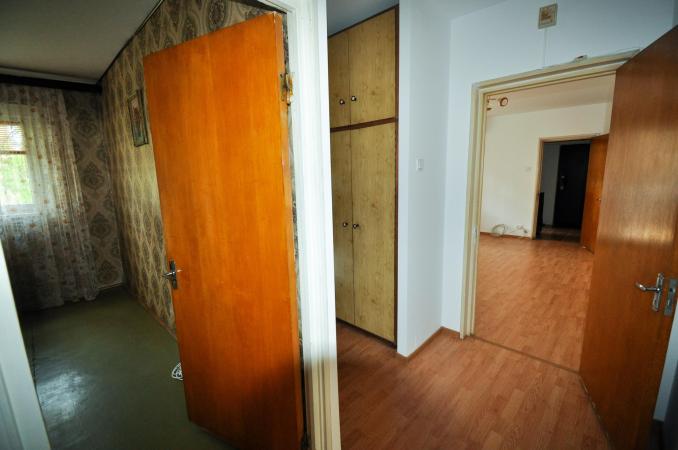 Apartament 3 camere - etaj 3 - 71 mp - Metrou Iancului