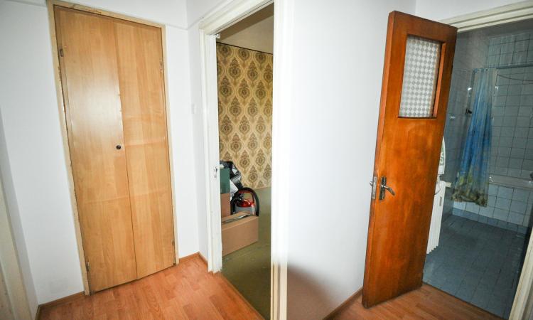 Apartament 3 camere - etaj 3 - 71 mp - Metrou Iancului