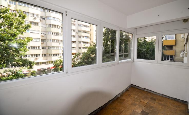 Apartament 3 camere - etaj 3 - 71 mp - Metrou Iancului