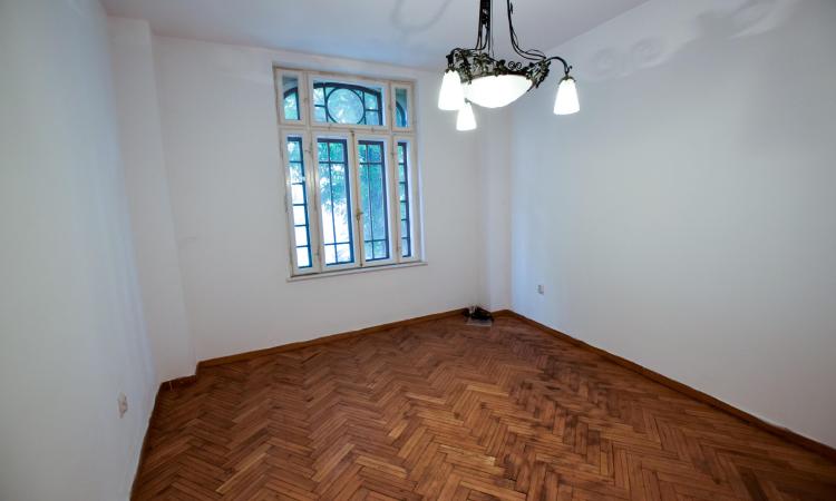 Unirii Coposu Mantuleasa Spatiu birouri in Vila Deosebita 160mp 6 camere