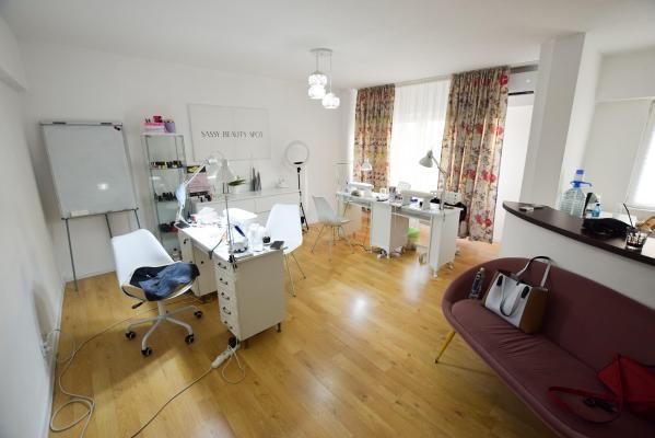 Obor metrou Spatiu birouri Comercial 3 camere 70mp