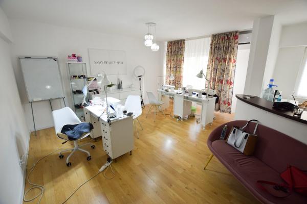 Obor metrou Spatiu birouri Comercial 3 camere 70mp