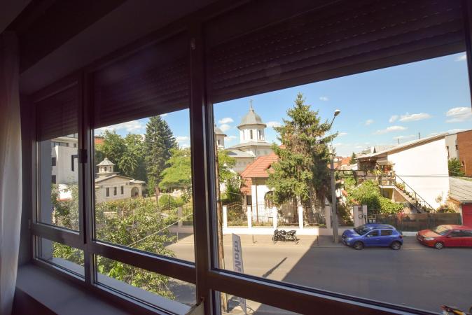Calea Calarasi Piata Muncii Apart 3 camere Decom Centrala Parcare