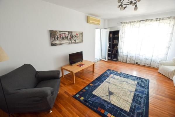 Calea Calarasi Delea Apartament 3 camere Centrala Proprie Balcon
